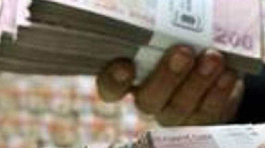 Hesabına yanlışlıkla 121 milyon lira yattı