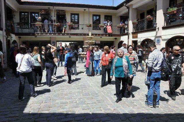 Atlıhan da &Ccedil;ifte Bayram 1