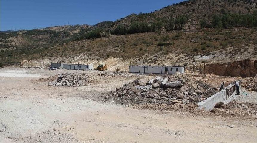 Bayraklı Belediyesi'nden Doğan&ccedil;ay'a Spor Tesisi