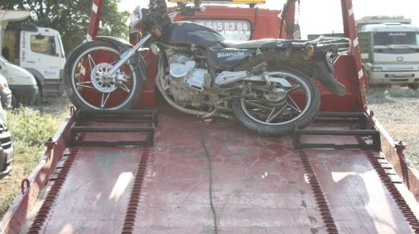 Osmaneli&rsquo;de Motosiklet Kazası:2 Yaralı