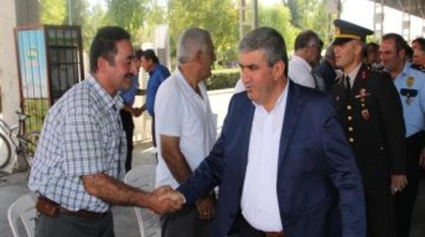 Başkan Tursun, D&ouml;şemealtı&rsquo;nda Vatandaşlarla Bayramlaşma