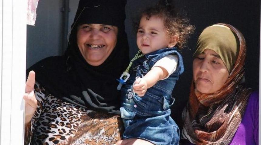 (&ouml;zel Haber) Katliamdan Sağ Kurtulan Minik Zehra Evlatlık Edinildi