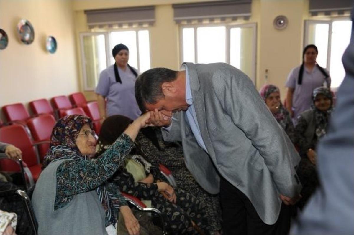 Bayramda Da Unutulmadılar