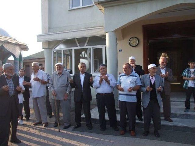 Budaklar da Yüz Yıllık Gelenek Sürüyor 2