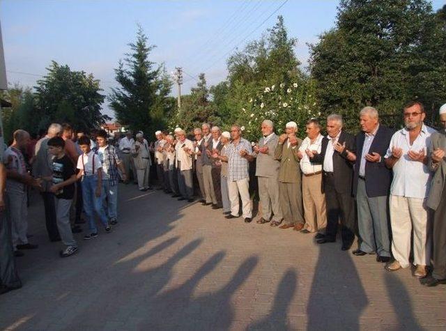 Budaklar da Yüz Yıllık Gelenek Sürüyor 3