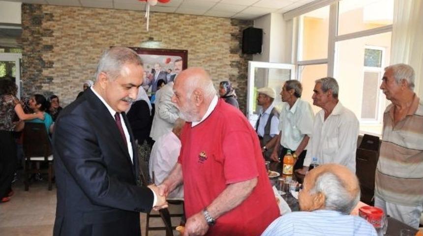 Osmaniye Kent Protokol&uuml;nden, Huzurevi Sakinlerine Bayram Ziyareti