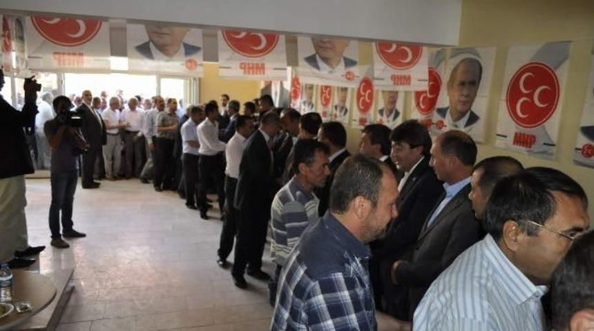 Mhp&rsquo;de Kalabalık Bayramlaşma