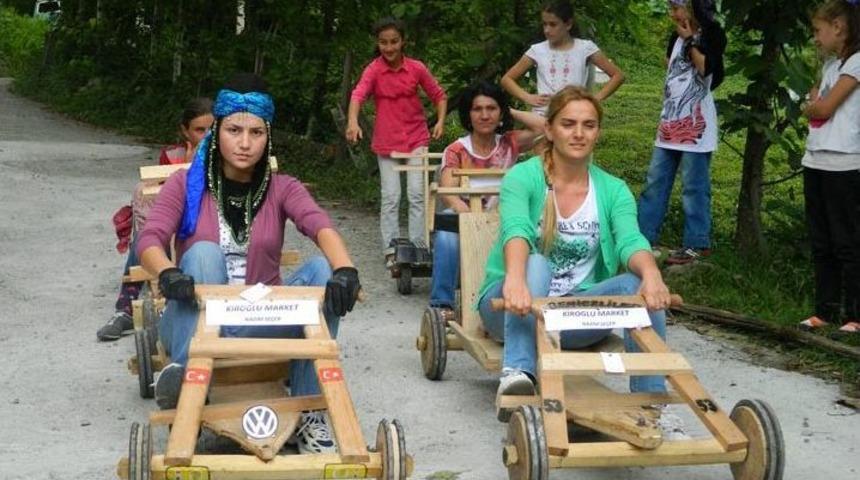 Rize'de 'Laziralli' R&uuml;zgarı