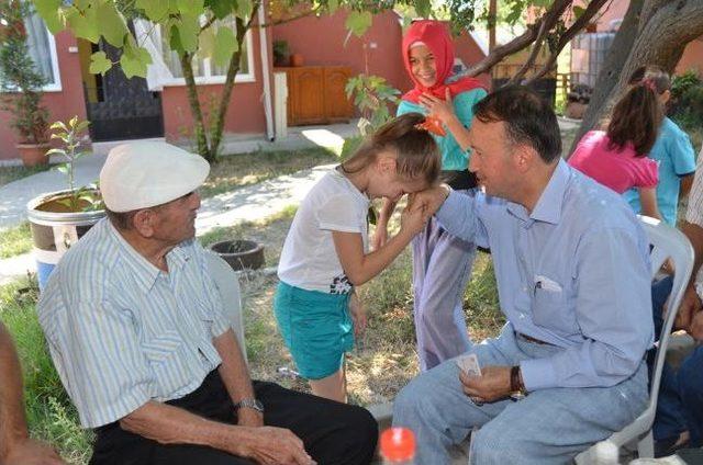 Başkan Karabalık'tan Gazi Yaşlı Ve Hasta Ziyaretleri