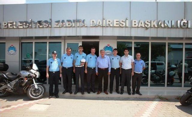 Başkan Karaosmanoğlu, Bayramda Çalışan Personellerin Bayramını Kutladı