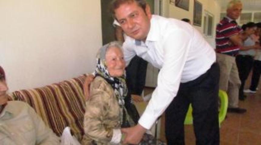 Başkan Fatih Say, huzurevi ziyaret etti