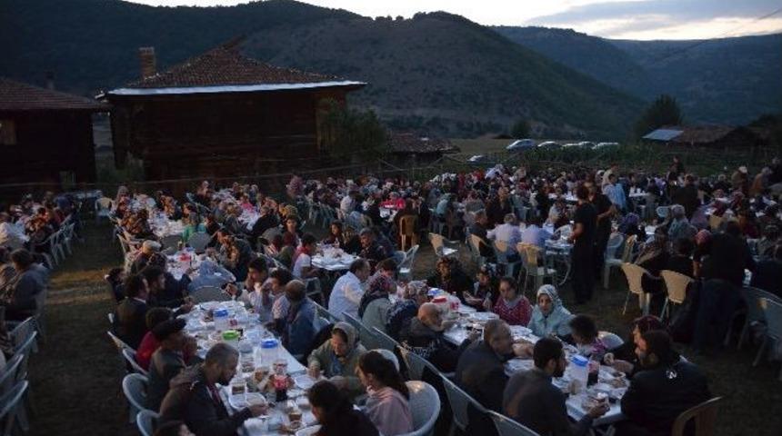 Kargı &Ccedil;obanlar K&ouml;y&uuml; Grup Yolu Hizmete A&ccedil;ıldı