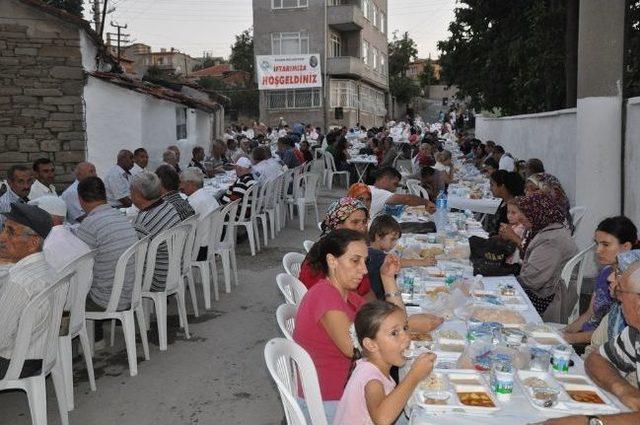 Keşan Belediyesi 30 Bin Kişiyi İftarlarda Buluşturdu