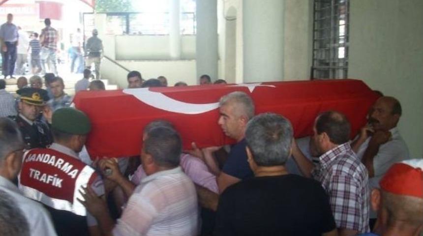 Trafik Kazasında &Ouml;len Astsubay Toprağa Verildi
