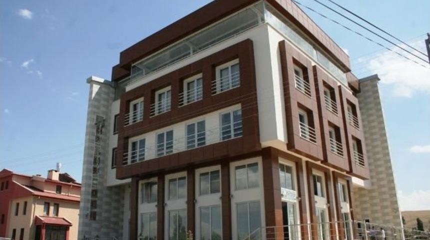 H&uuml;da-par&rsquo;dan &Ouml;zg&uuml;r-der&rsquo;e Ge&ccedil;miş Olsun Ziyareti