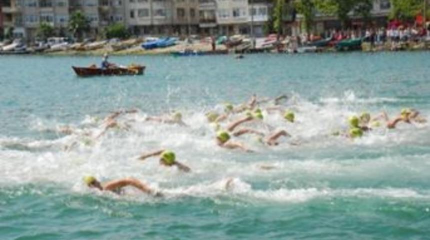 Mavi Bayraklı plajlarda A&ccedil;ıksu Y&uuml;zme Yarışması