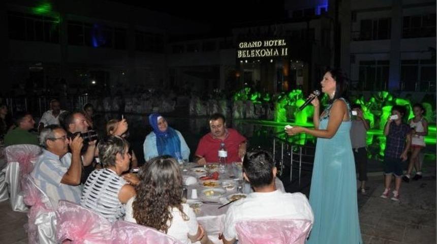 Yeşim Salkım İzniklileri Coşturdu