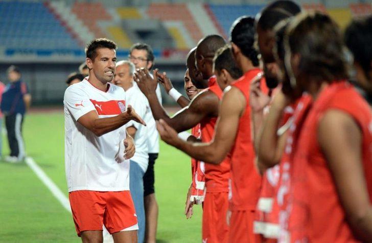 Medical Park Antalyaspor'da Yeni Transferler Taraftarlarla Buluştu G2