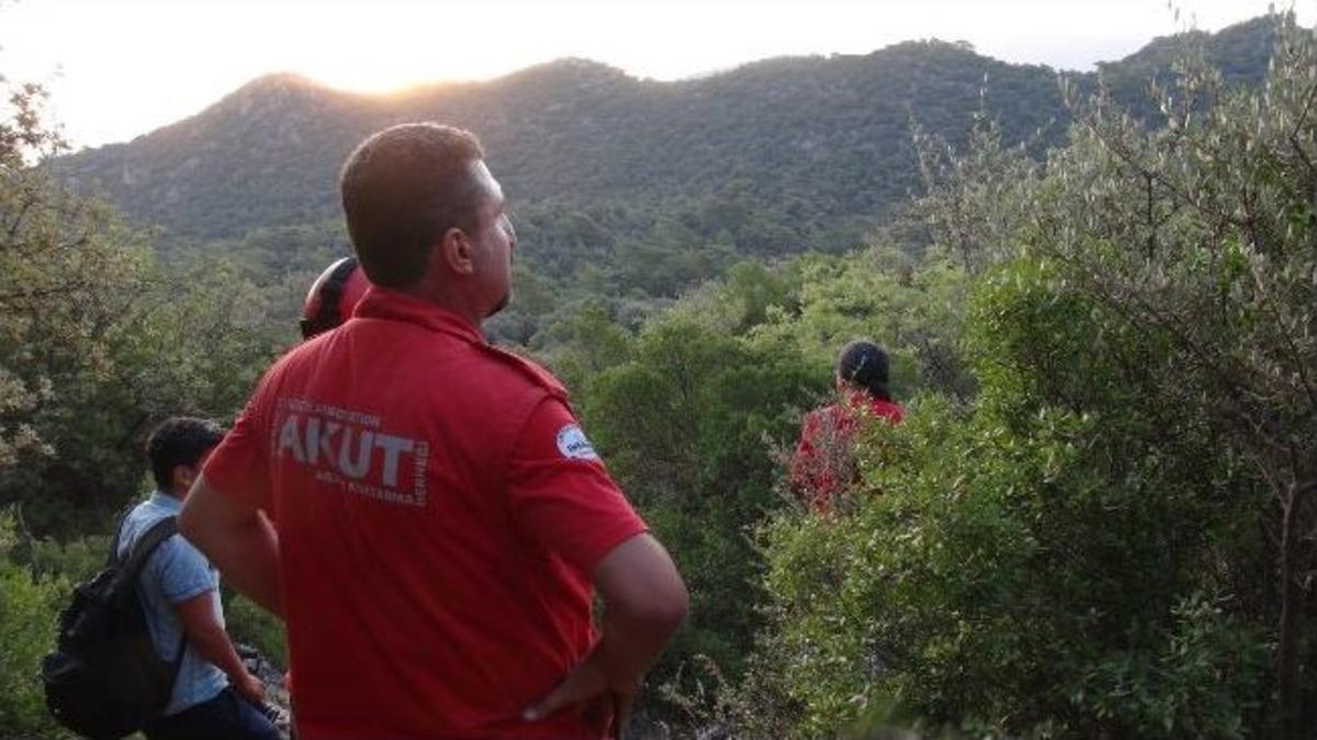 İki Gen&ccedil; Jandarma Ve Akut&rsquo;u Saatlerce Uğraştırdı