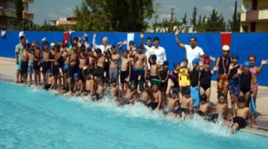 Adana'da Havuzlar Şenleniyor