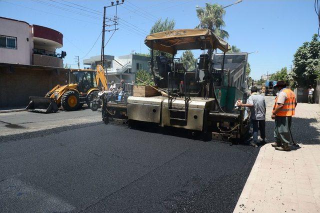 Büyükşehir, Asfaltlama Çalışmalarını Bayramda Da Sürdürdü