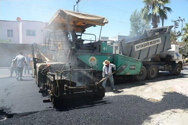 Yol Çalışmaları Bayramda Da Sürdü