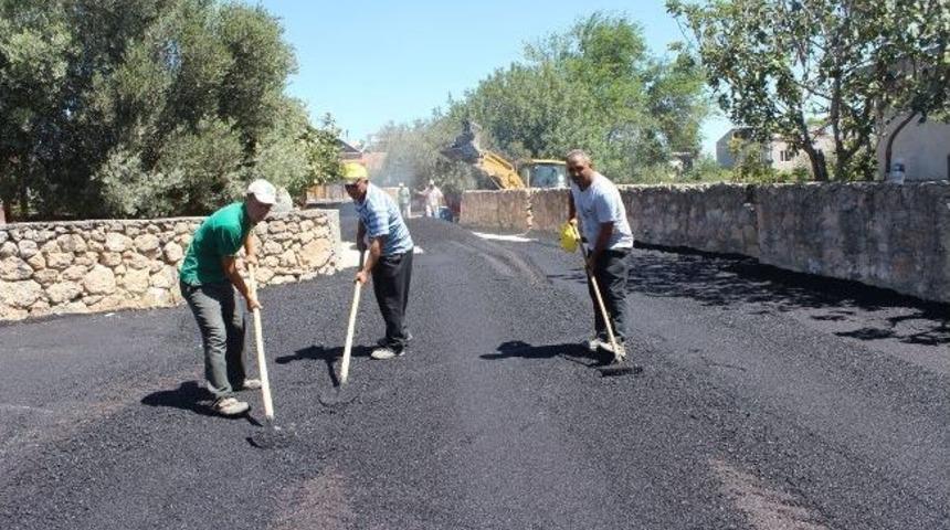 Sarı&ccedil;am'da Asfalt &Ccedil;alışması