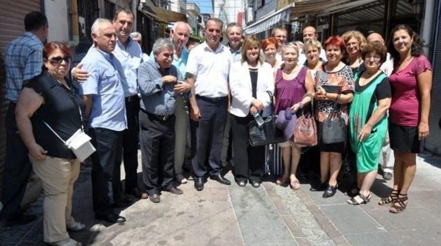 Ayvalık&rsquo;ta Bayram Kutlaması Chp Aday Adaylarını Bir Araya Getirdi