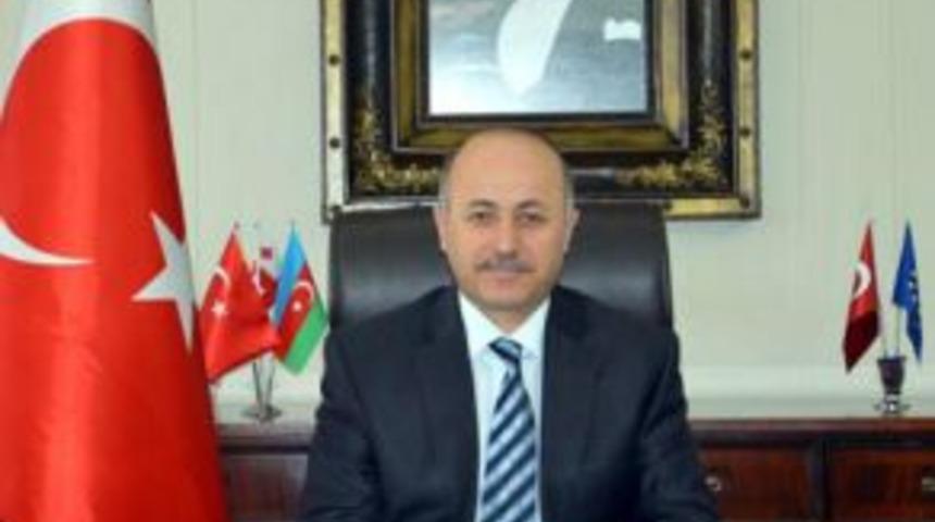 Vali Seyfettin Azizoğlu'unun bayram mesajı