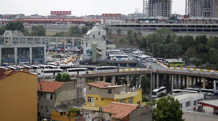 Otogarda Otob&uuml;s Ve Yolcu Trafiği Azaldı