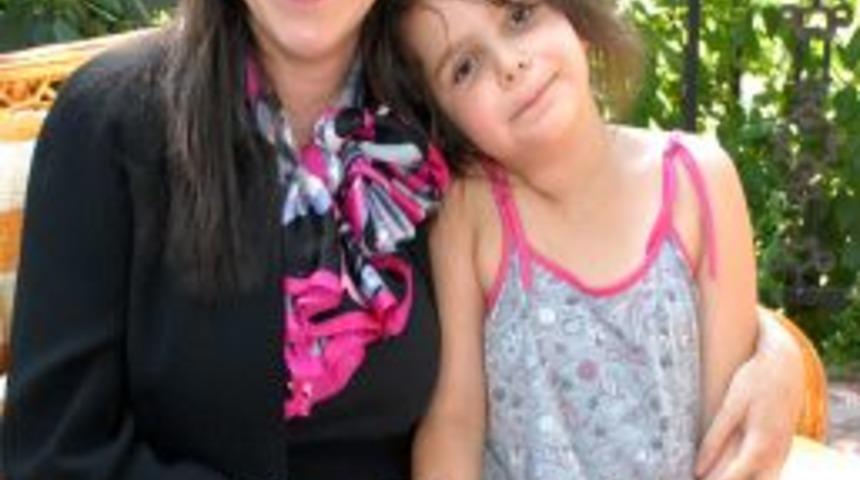 7 Aylık Hamile Milletvekili, Tempo D&uuml;ş&uuml;rmeden &Ccedil;alışıyor