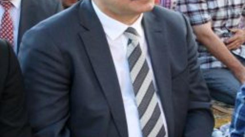 Faruk &Ccedil;elik: Siyasi Partiler Destek Vermiyorsa Başbakan Zorlayıcı Olmaz