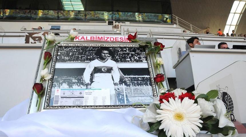 Sel&ccedil;uk Yula&rsquo;ya Vefa