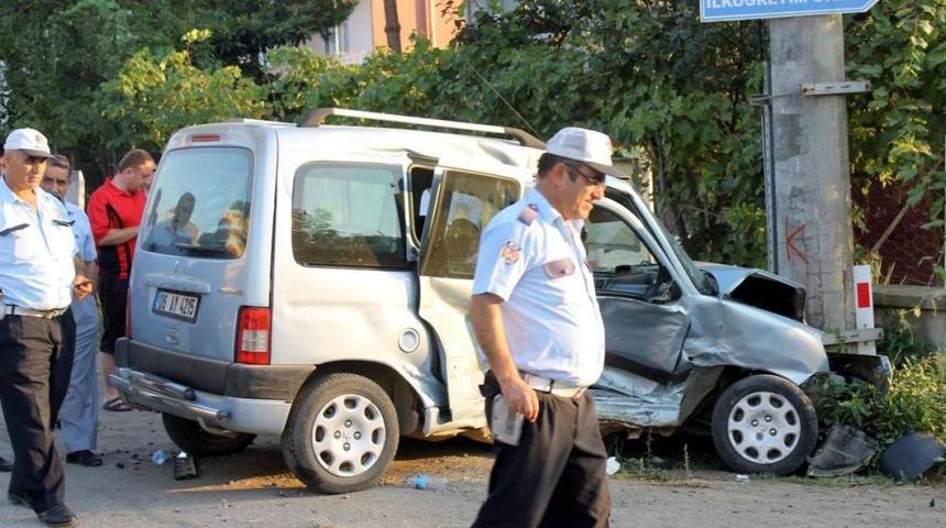 Samsun'da Trafik Kazası: 5 Yaralı