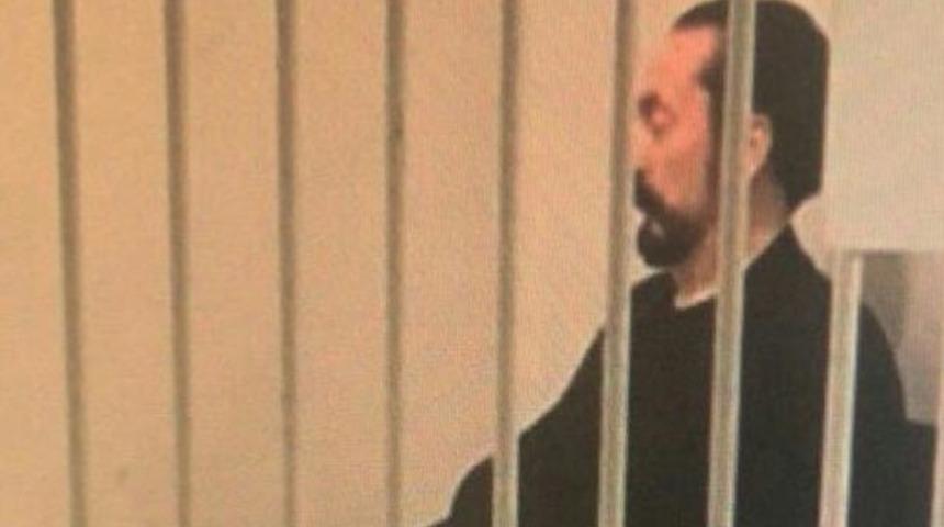 Adnan Oktar tutuklanma kararını beklerken böyle görüntülendi