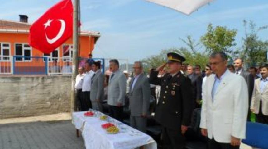 &Ccedil;atak K&ouml;y&uuml;nde şehitlik a&ccedil;ılışı yapıldı