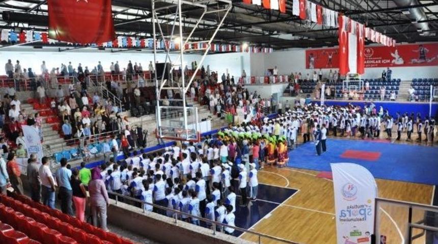 D&uuml;zce&rsquo;de Yaz Okullarında Dev Kadro