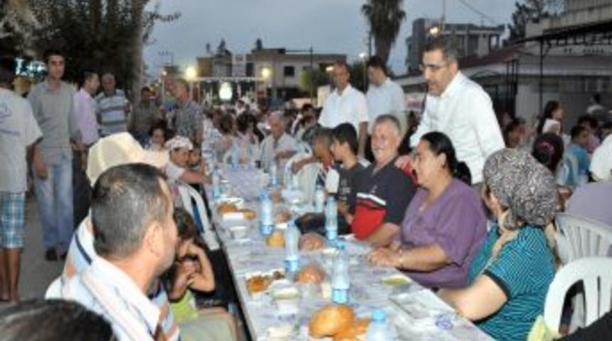 Y&uuml;reğir Belediyesi&rsquo;nin Iftarları Ramazan&rsquo;da G&ouml;n&uuml;lleri Birleştirdi