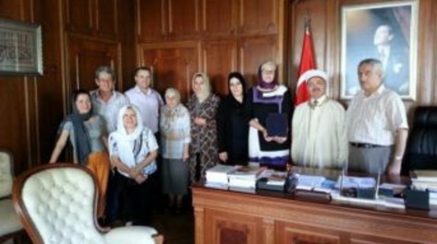 İslamiyet&rsquo;i Araştıran Alman Kadın M&uuml;sl&uuml;man Oldu