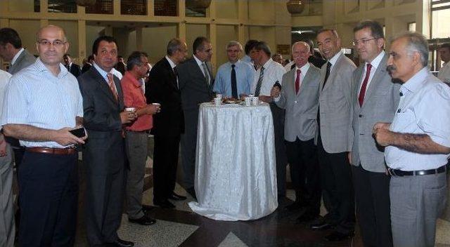 Adliyede Bayramlaşma 1