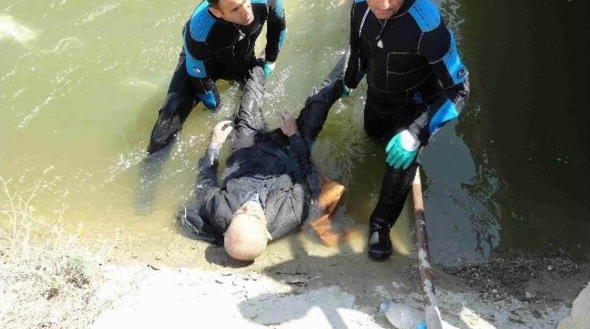 Sulama Kanalında Erkek Cesedi Bulundu
