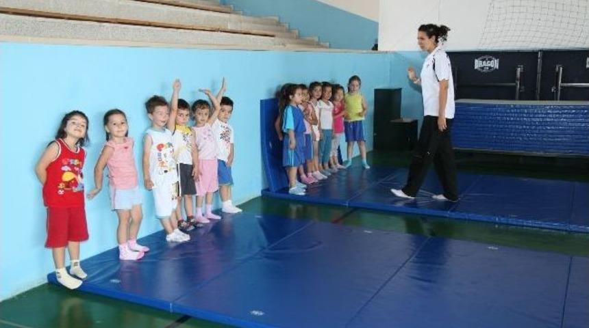 Geleceğin Jimnastik&ccedil;ileri Yetişiyor