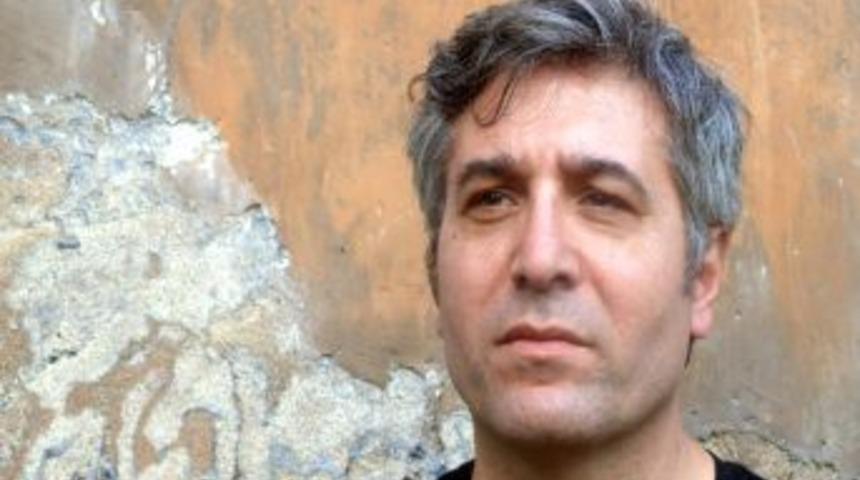 Suriyeli K&uuml;rt Gazeteci Haco: Rojava&rsquo;da Katliam Yok