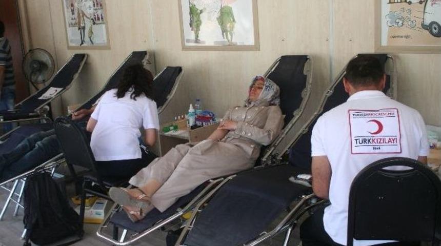 Kızılay Tır&rsquo;ı Erzincan&rsquo;da