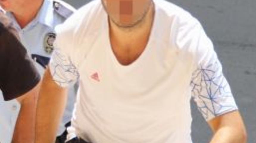 Ma&ccedil; &Ouml;ncesi &Ccedil;ay Bah&ccedil;esinde Kavga &Ccedil;ıktı: 3 Yaralı