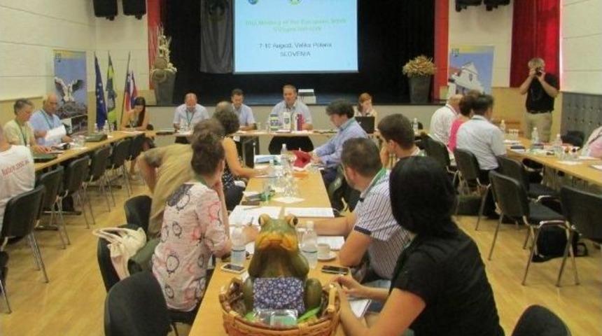 Leylek Pop&uuml;lasyonu Slovenya&rsquo;da Masaya Yatırıldı