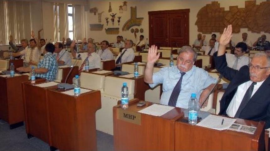 Meclisten Kemal Dirikan İsmine Onay