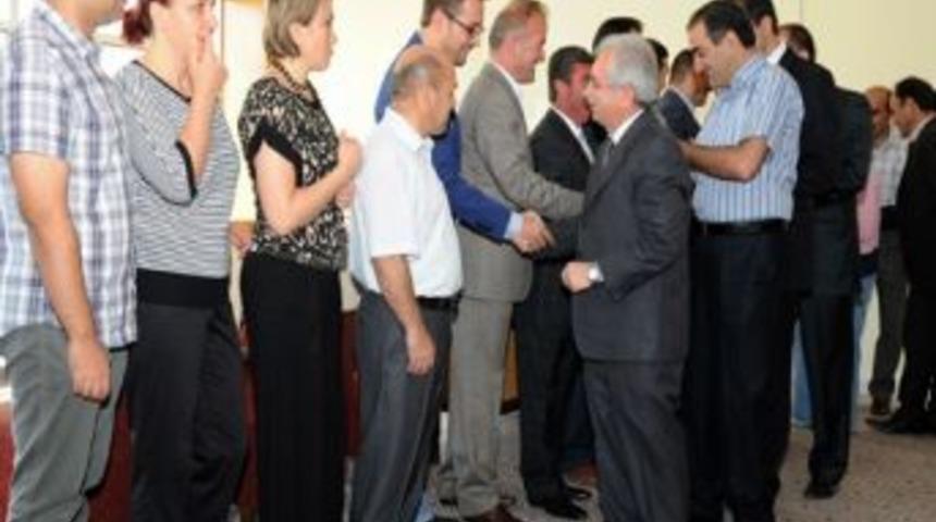 Et&uuml;&rsquo;de Bayramlaşma T&ouml;reni