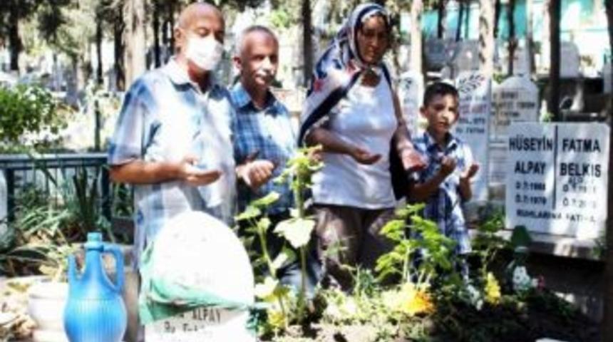 Merhum Ferda &Ouml;ğretmene Teşekk&uuml;r Ve Dua Ettiler