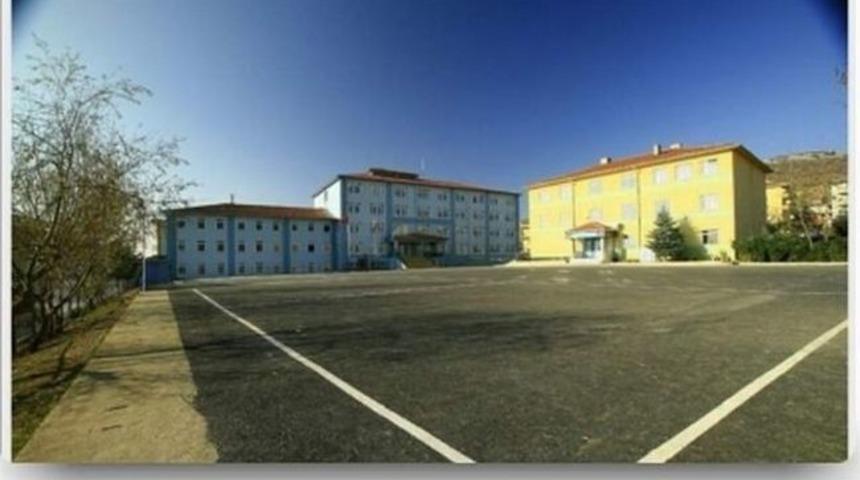 Boz&uuml;y&uuml;k Mehmet Akif Ersoy Ortaokulu'nun Sbs Başarısı